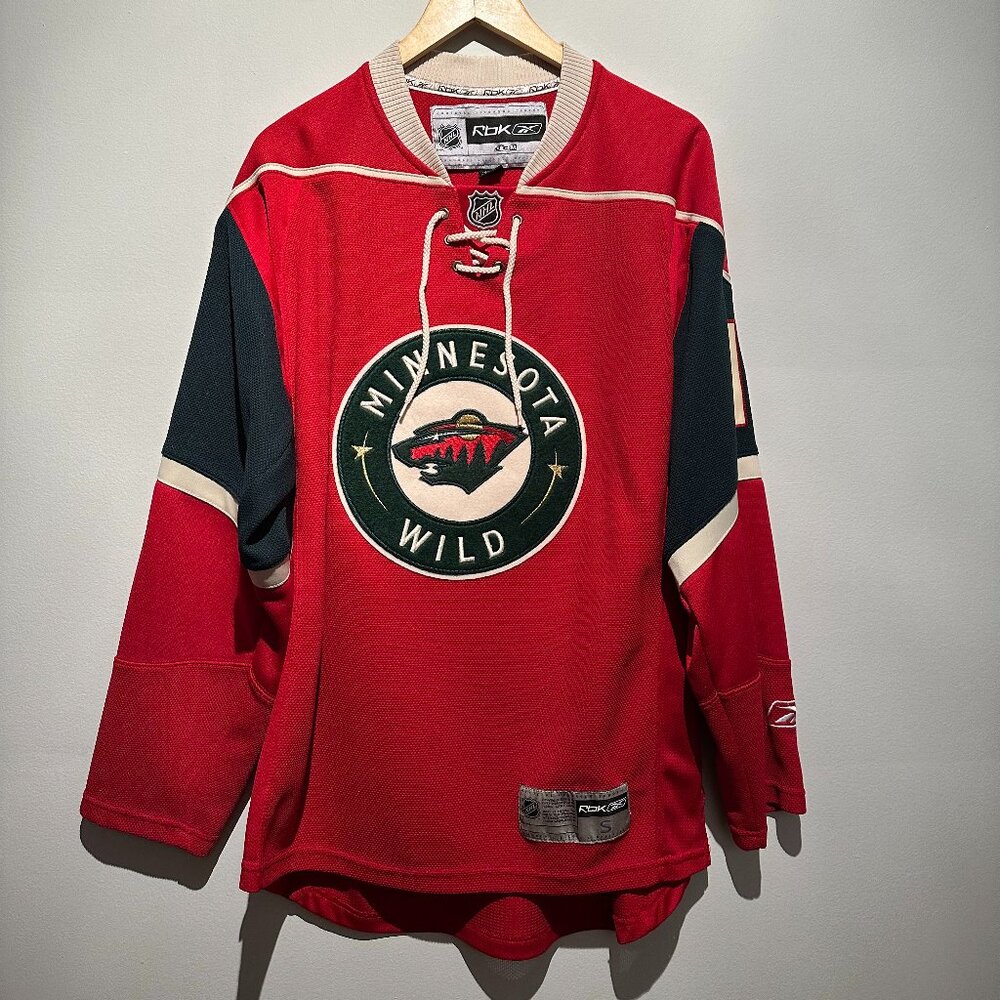 Vintage Reebok NHL Men's Small Minnesota Wild Hockey Players Jersey
